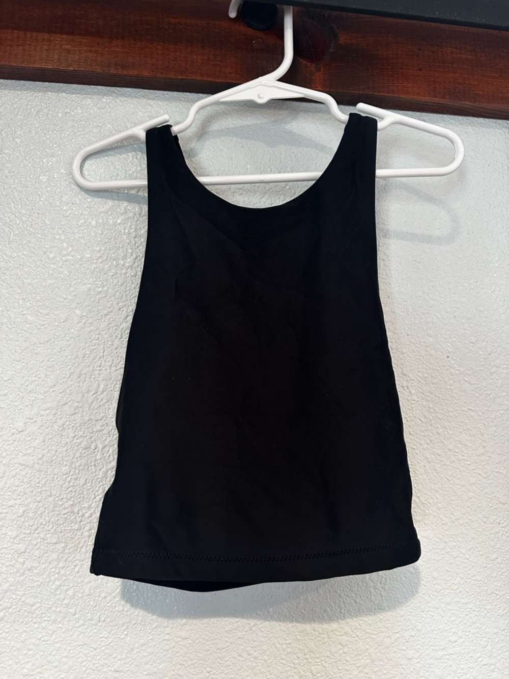 Athleta Girl XS (6) Semi-Cropped Black Performance Tank